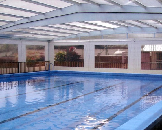 Cortinas con ventana PVC